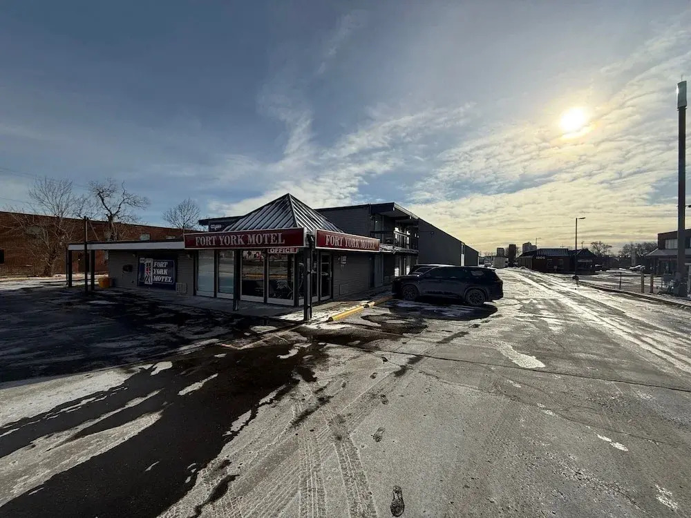 Fort York Motel