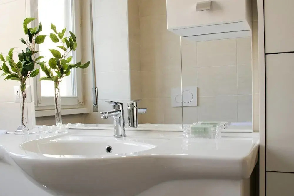 ALTIDO Como Modern Flat
