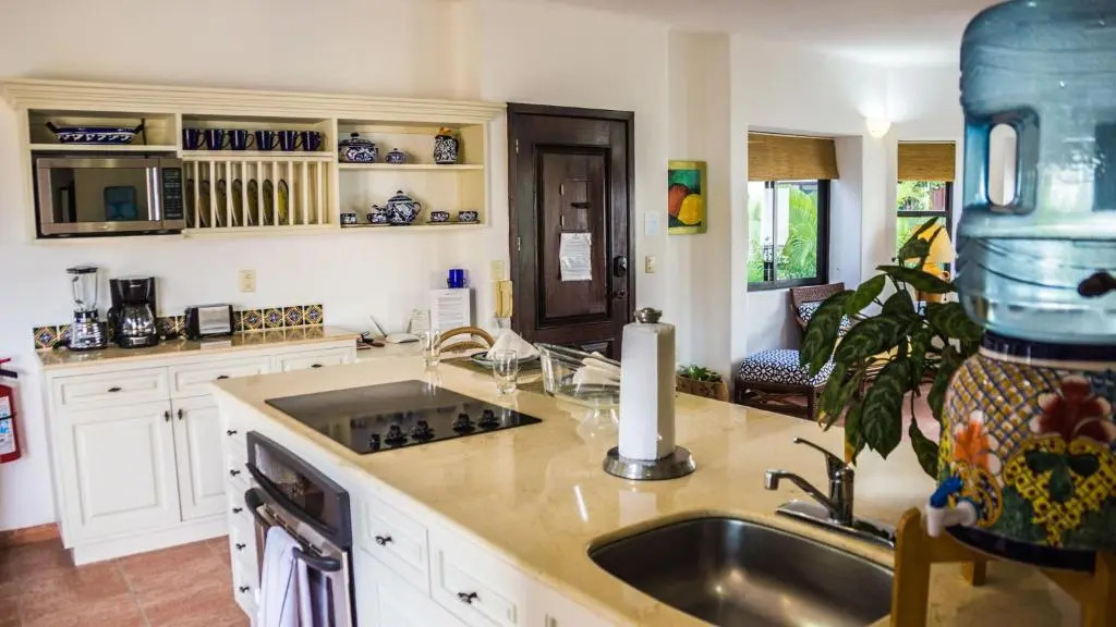 Royal Palms 6