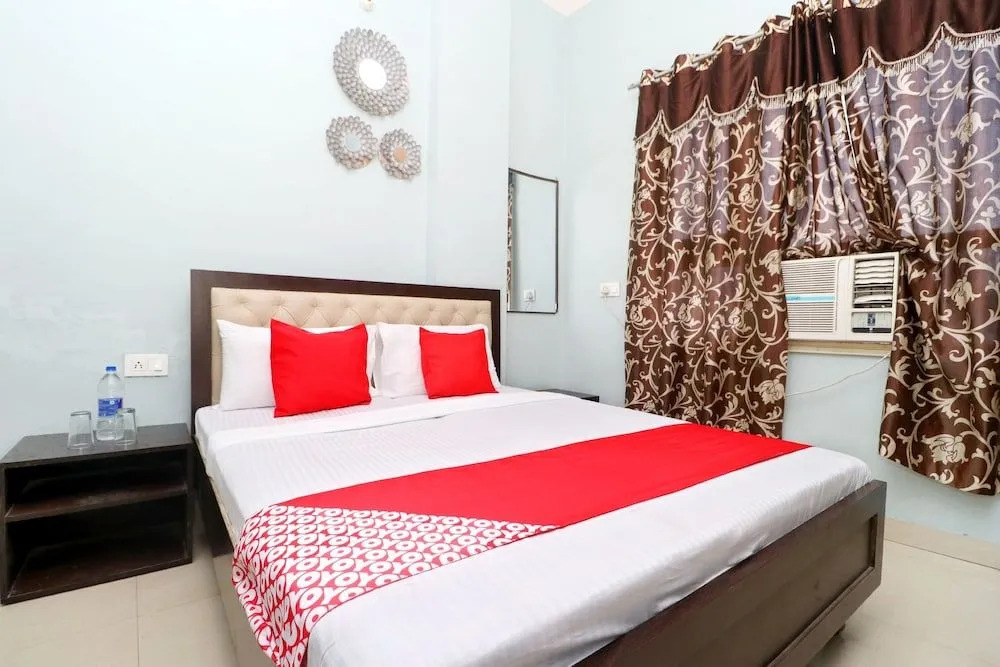 Oyo 39626 Rj Royal Guest House