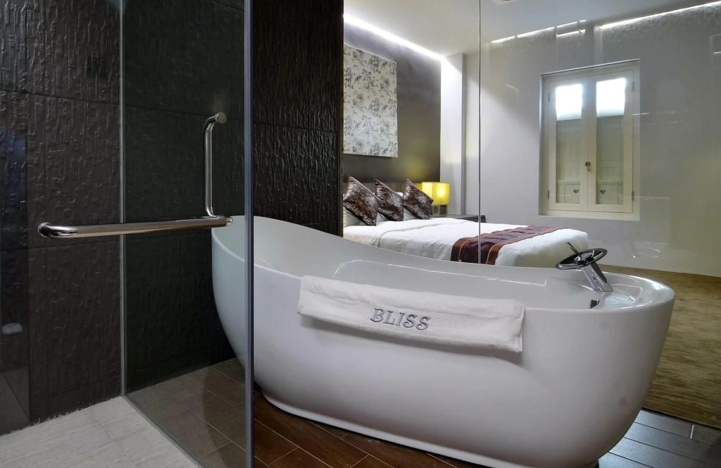 Bliss Hotel Singapore