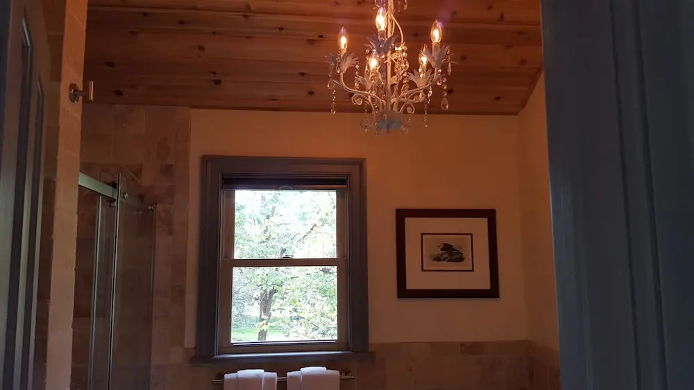 Hummingbird Inn