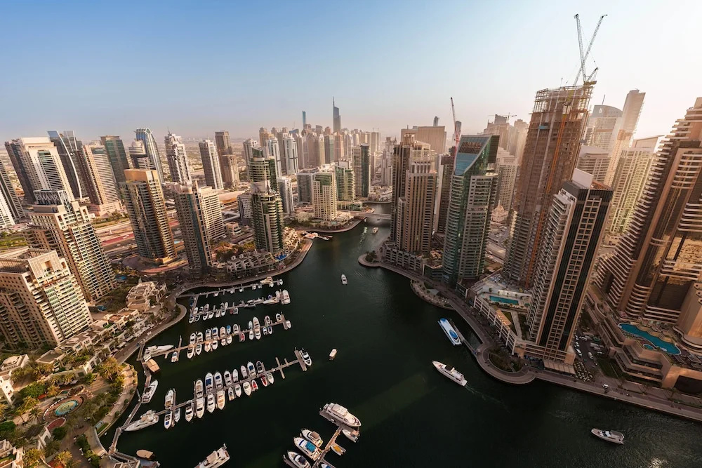 Maison Privee - Modern Luxury Apt w/ Spectacular Dubai Marina Vws
