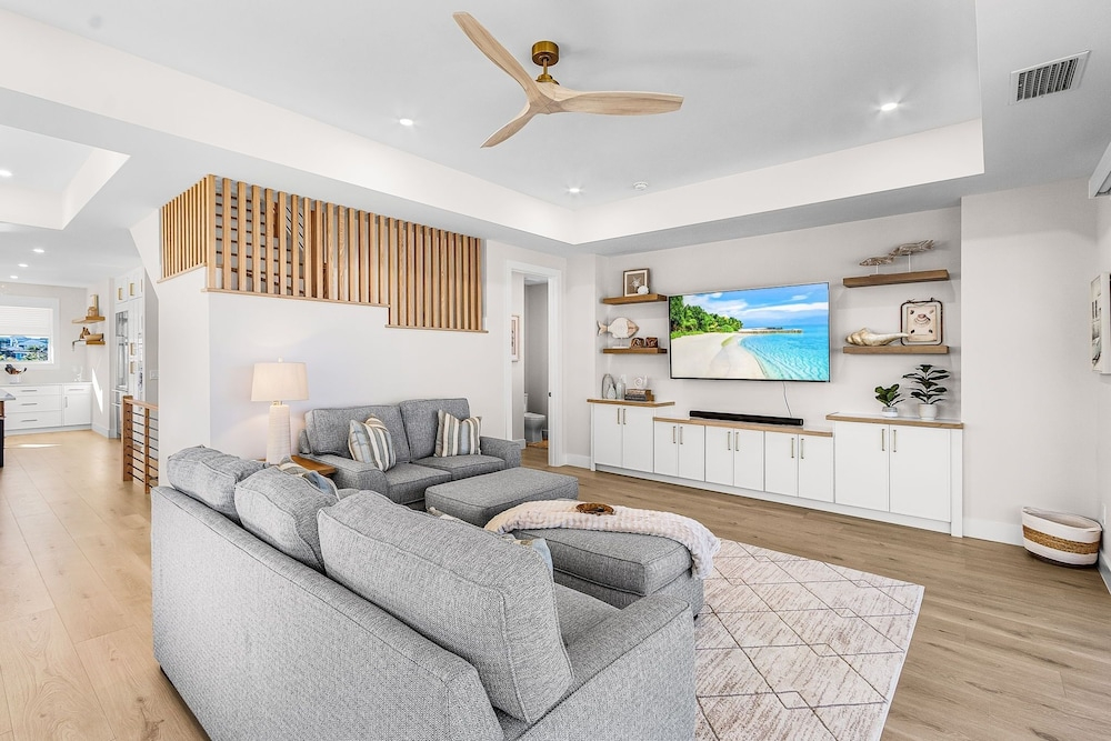 211 Ostego - Island Time 4 Bedroom Home