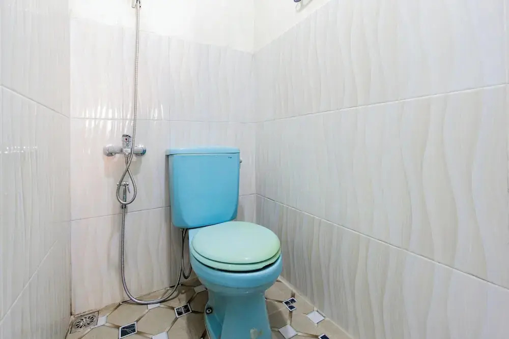 SPOT ON 93967 Hasna Guest House Syariah