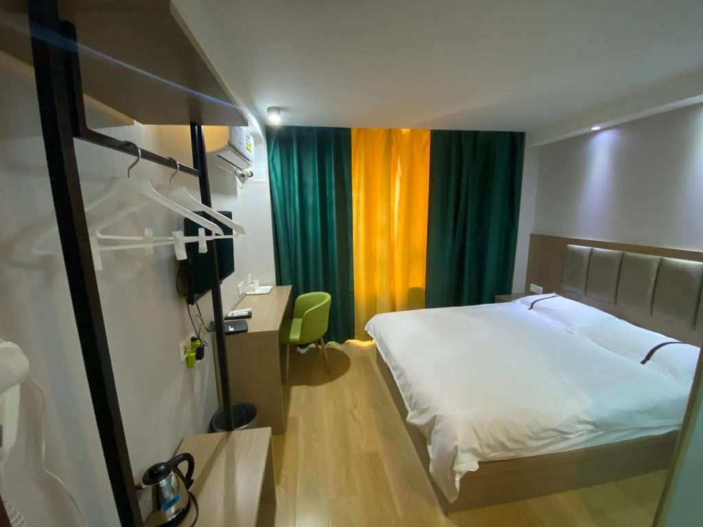 Elan Inn Ningbo Tianyi Square Drum Tower