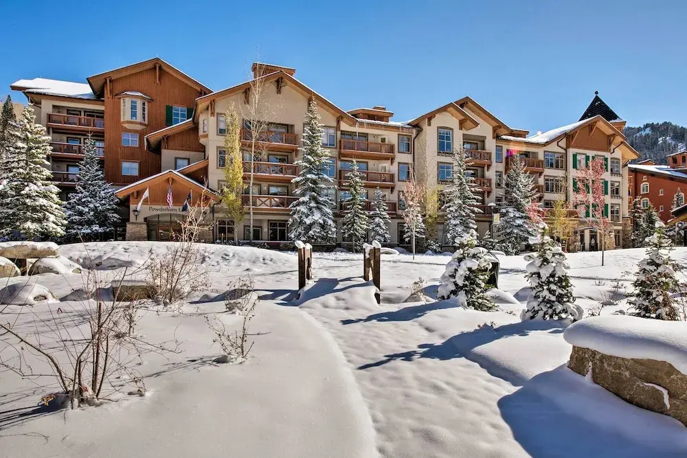 Ski-in/ski-out Brighton Condo w/ Pool & Hot Tub