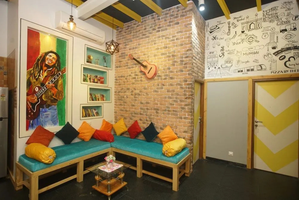 Mumbai Staytion Dorm- A Backpackers Hostel