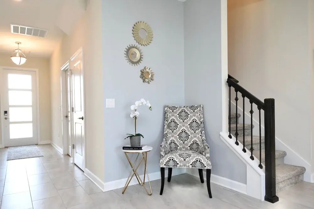 Modern Oasis Near Shopping n Golf Course w Pool