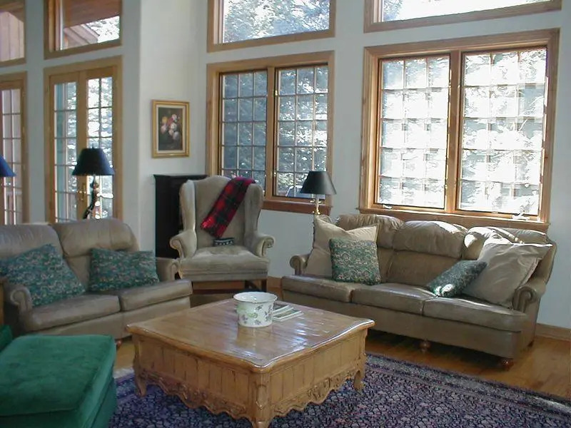 421 West Beaver Dam Circle