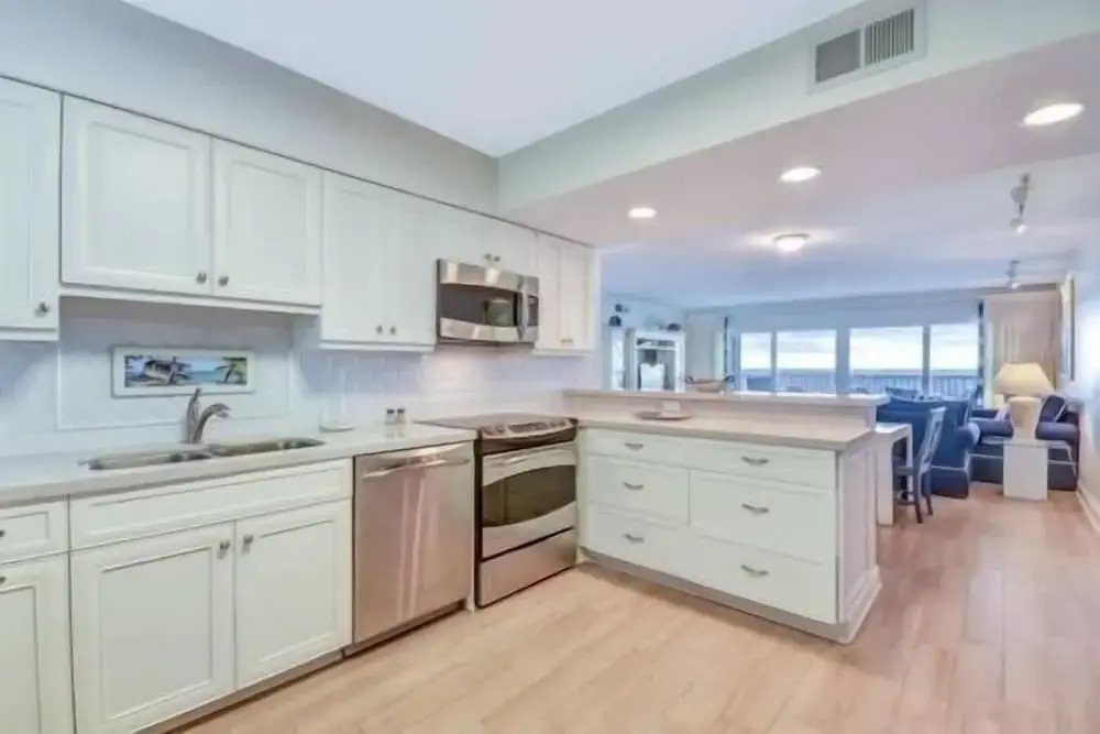 Cozy Ocean View Family Retreat - 3BR - Amelia by the Sea