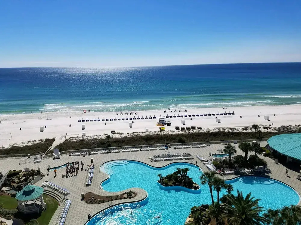 Edgewater 1004 by Forehand Rentals