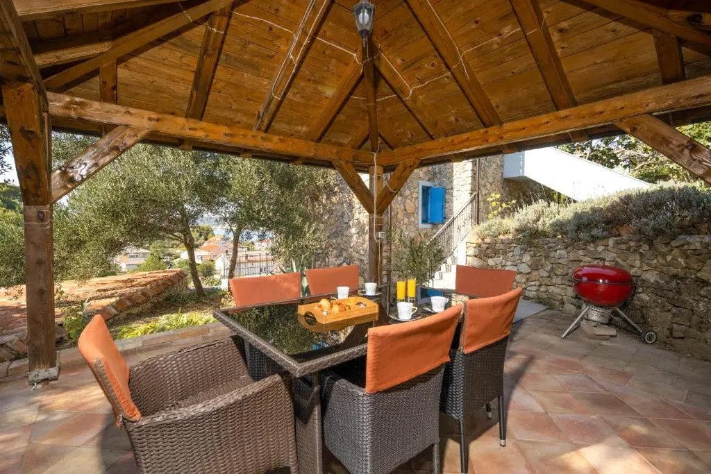 Apartments Lapida