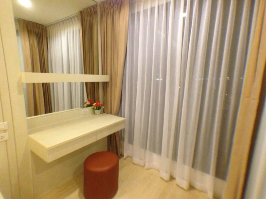 The Chezz Metro Life Condominium by Rin