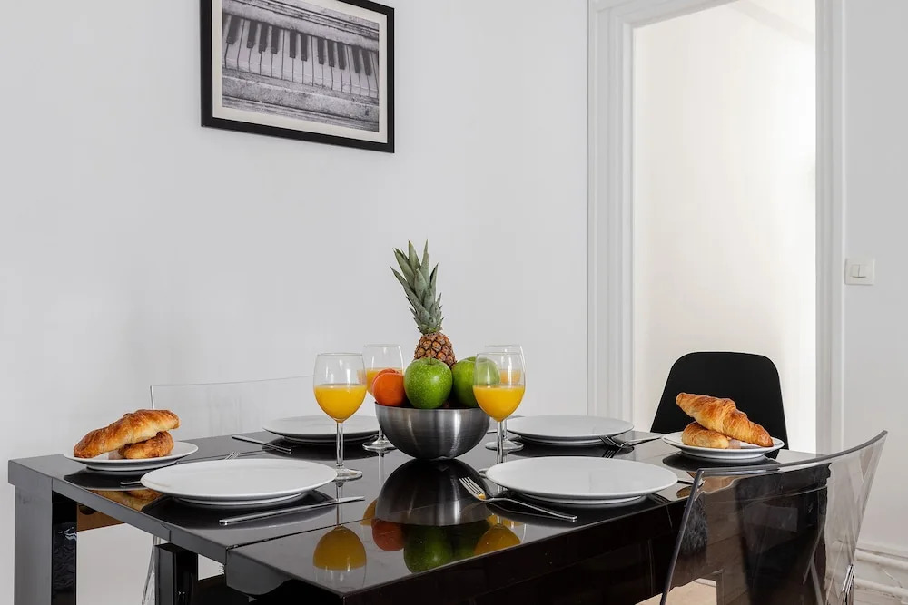 Eiffel Tower - Bir Hakeim Apartment
