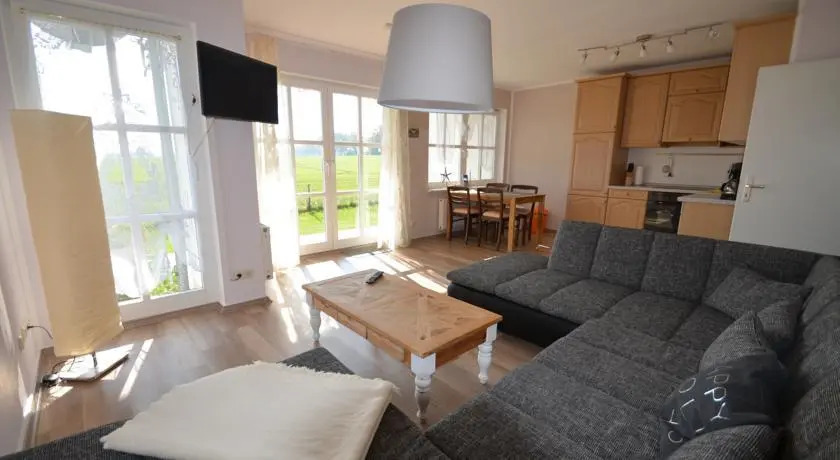 Apartment Wohnen am Wasser mit Boot