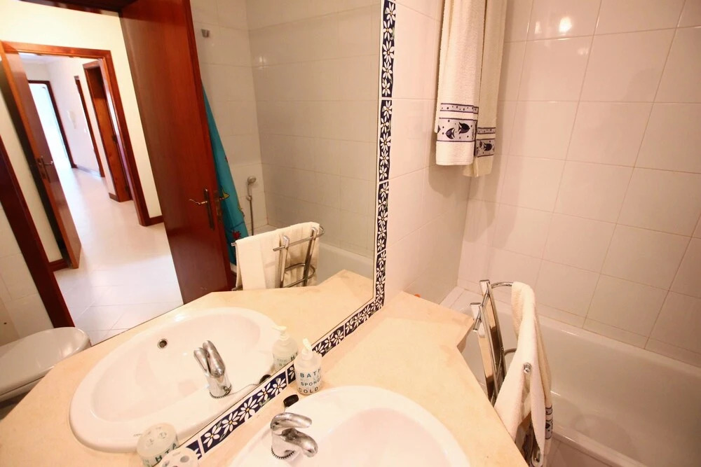 Apartment With 2 Bedrooms in Albufeira, With Wonderful City View, Pool
