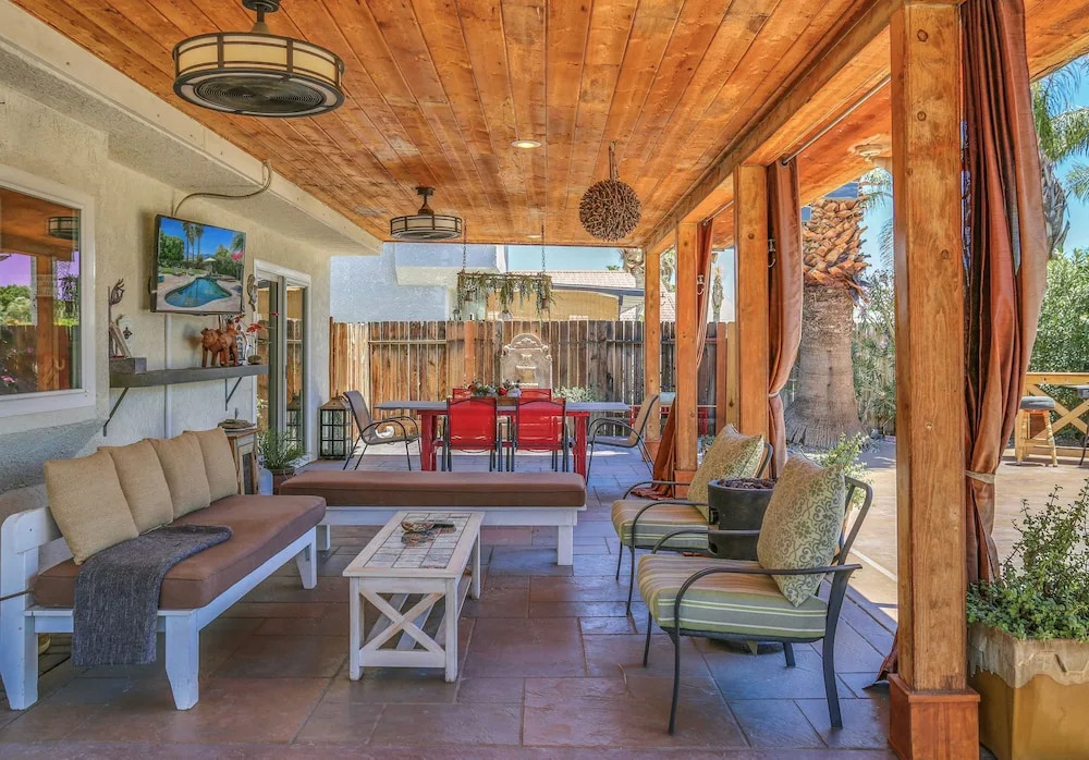 Poolside Sanctuary With Patio, Hot Tub & Firepit 3 Bedroom Home