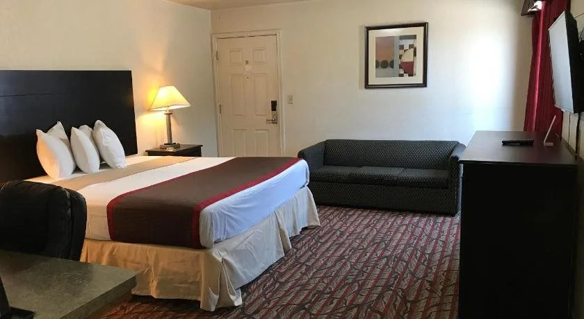 HIgh Five Inn Killeen-Forthood