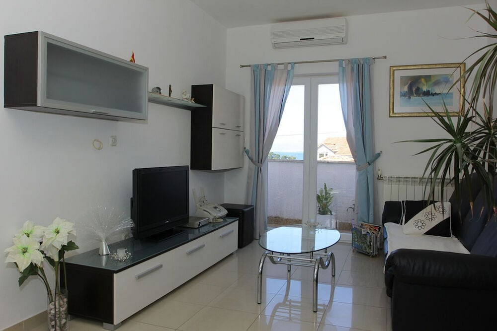 Apartment Karla 4