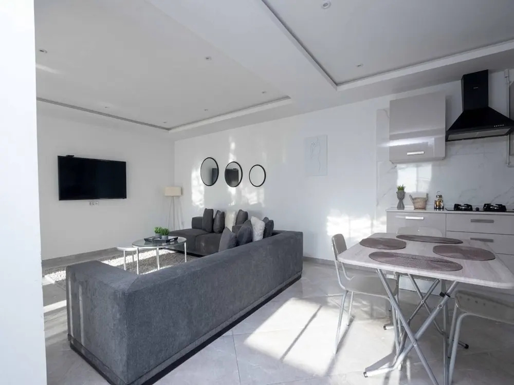 Luxurious 5-bedroom Apartment in La Marsa, Tunisia