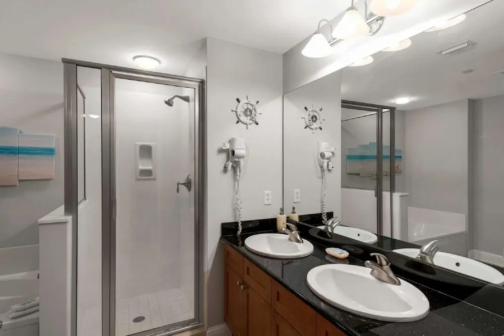 Aqua 2 Bedroom Apartment