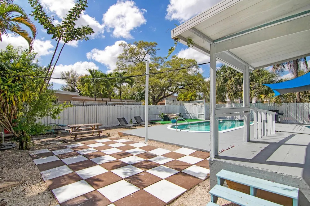 Tarpon River Retreat