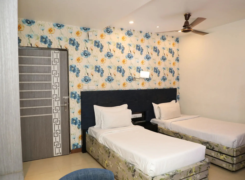 Hotel Dolphin International