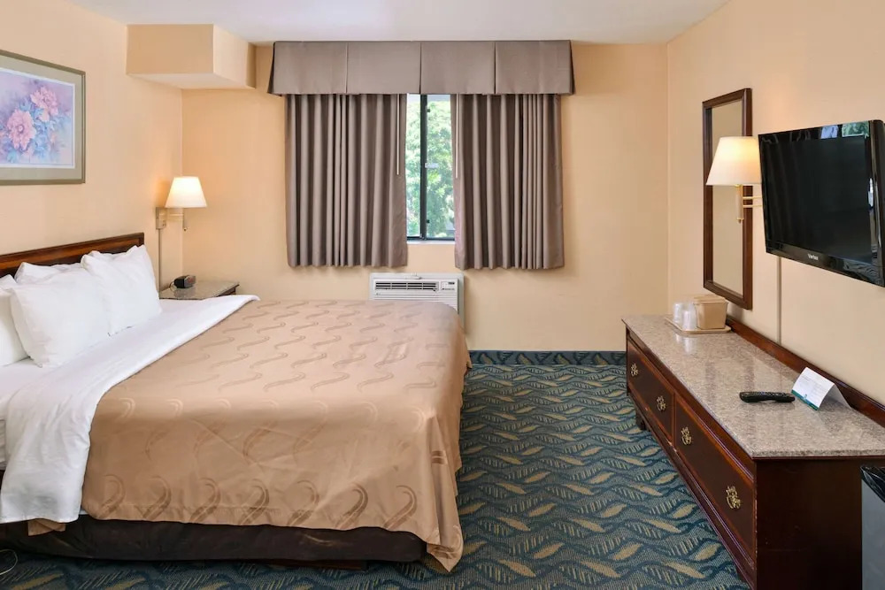 Quality Inn & Suites