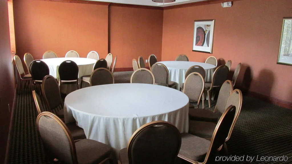 Holiday Inn Plainview-Long Island by IHG
