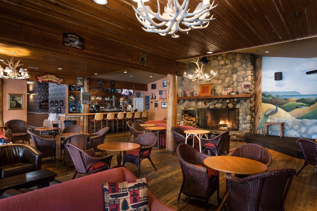 Cambria Pines Lodge