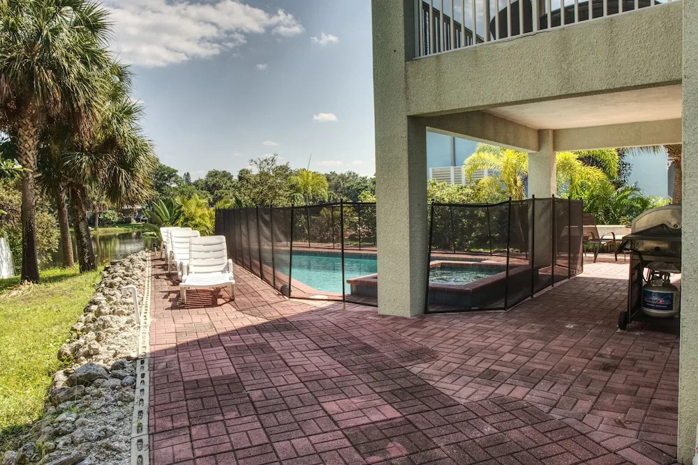 Luxury Gulf Beach Living - Coronas Gris