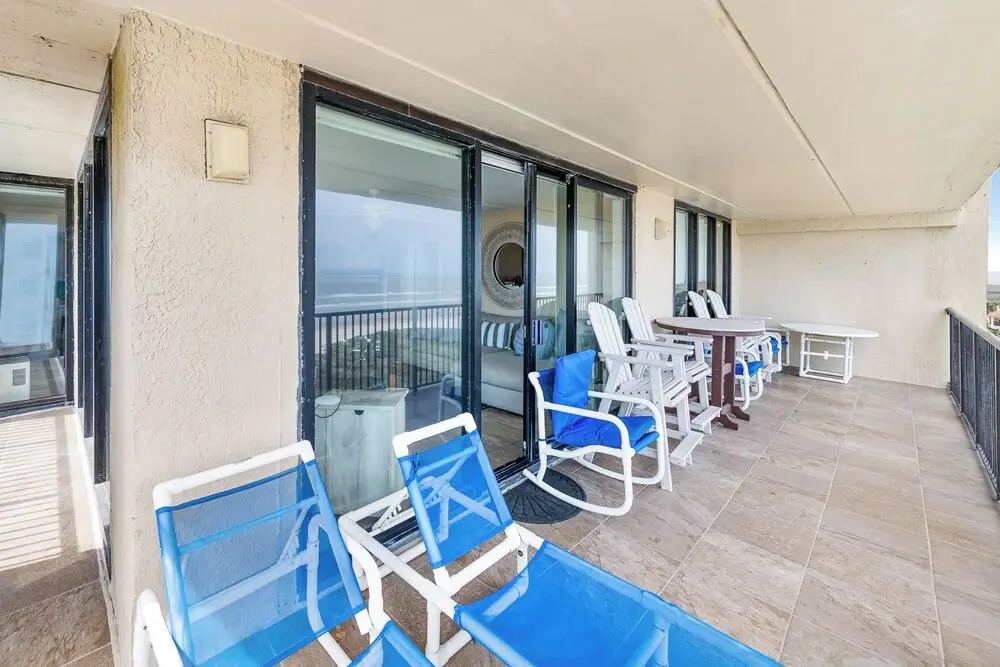 Updated Corner 3BR w/ View: Suntide III - Unit 710