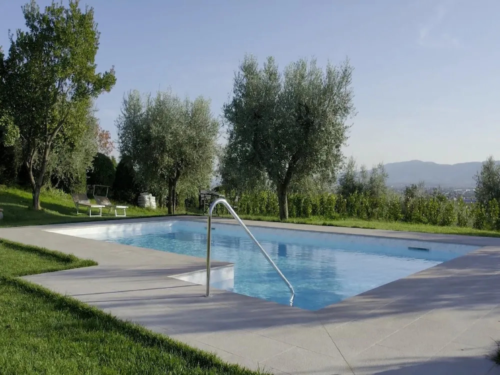 Simplistic Holiday Home in Pistoia With Terrace & Garden