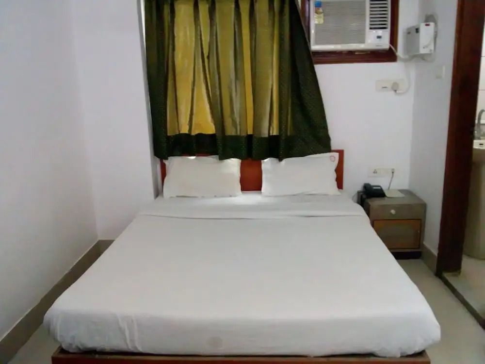 Hotel Rodili Residency