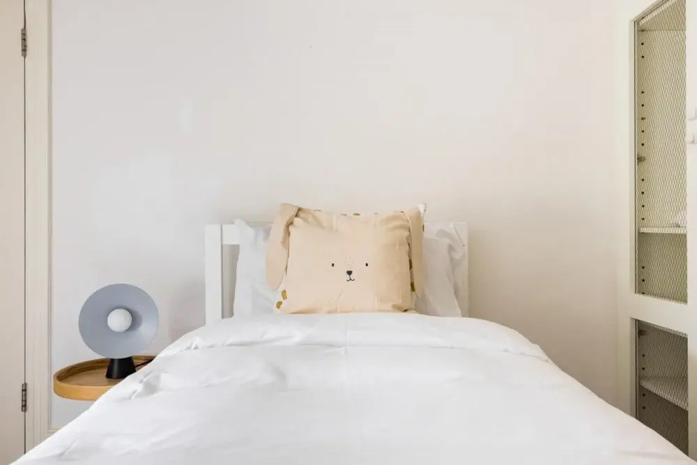 The Clapham Classic - Stylish 5bdr Family Home With Garden, London