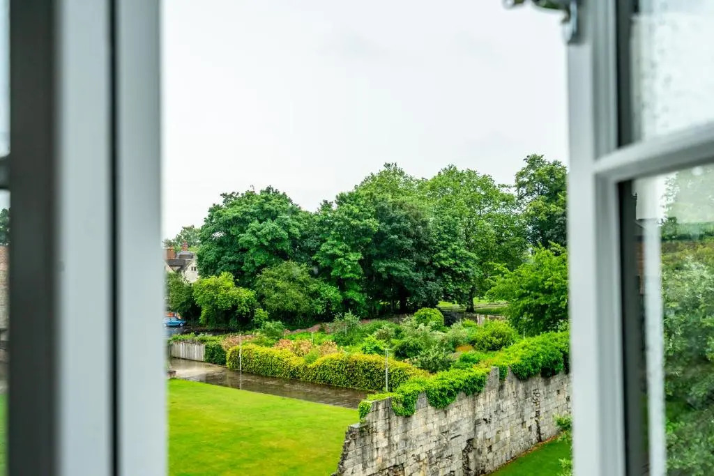 Apartment 11 - Bootham House