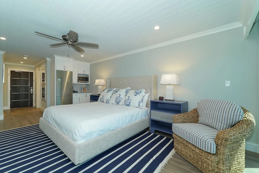 Anna Maria Beach Resort Rm 112