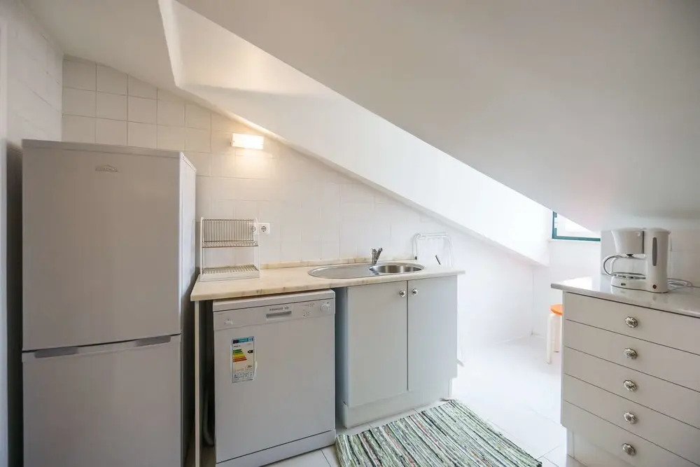 Comfortable and Trendy Lisbon Apartment