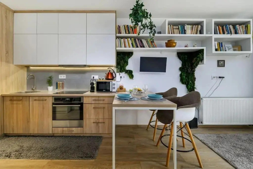 Designer City Studio w/XL balcony