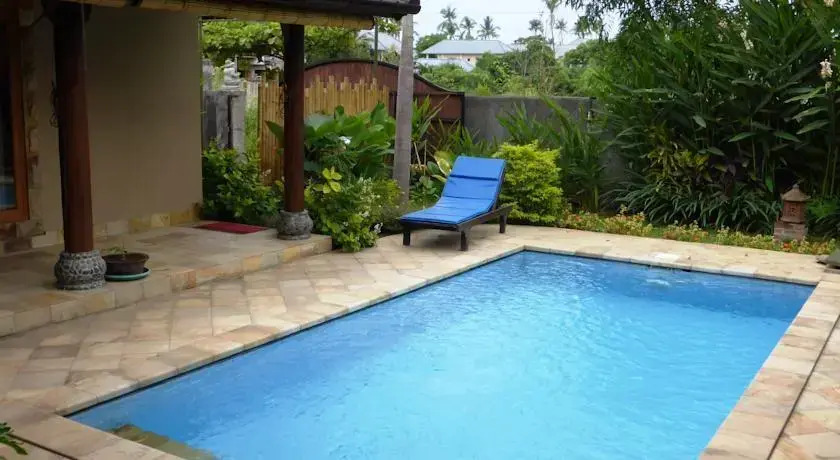Lovina Beachhouse Villas