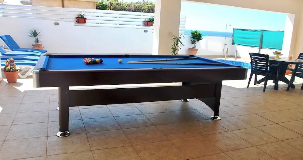 Villa Only 50m To The Sea, Sleeps 12, Polis