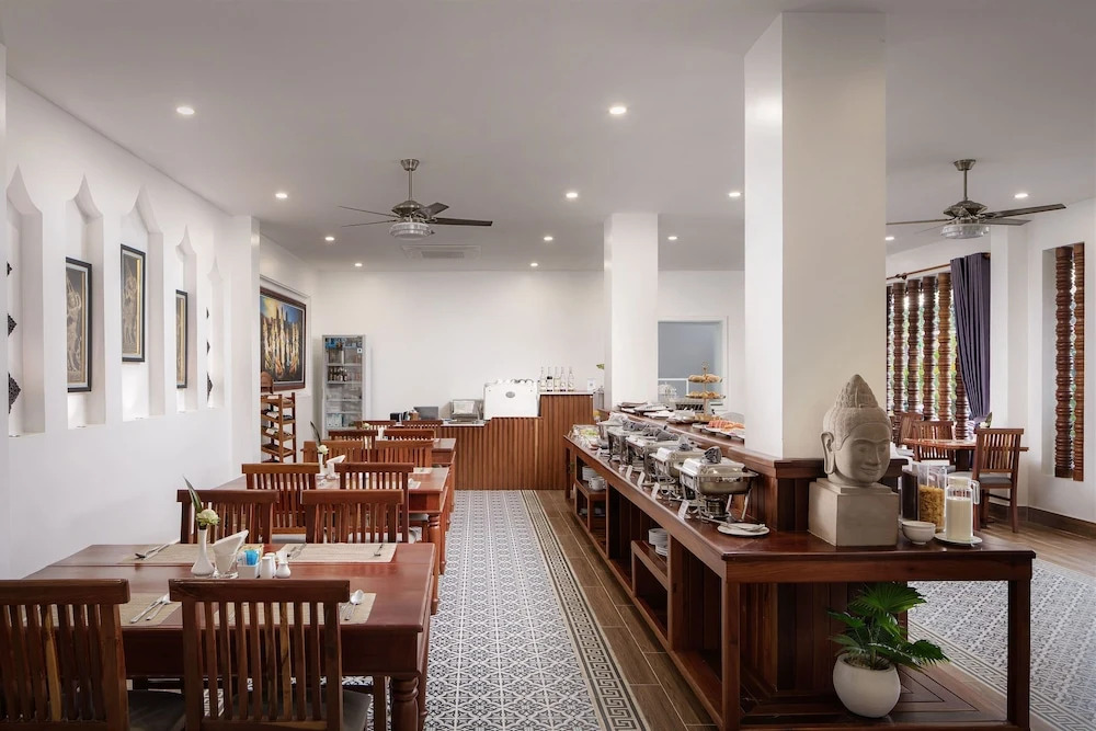 Two Seasons Siem Reap Hotel