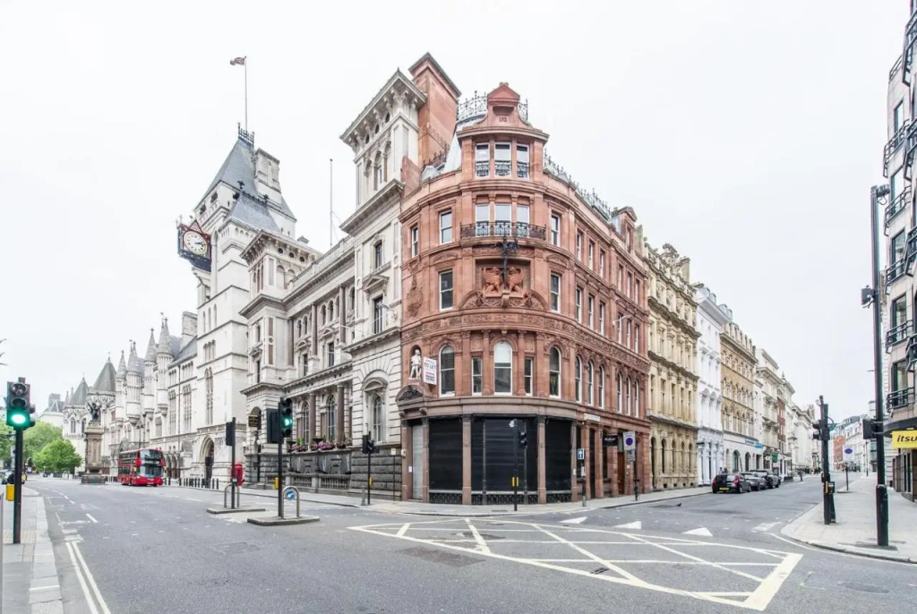 Chancery Quarters - 124 Chancery Lane