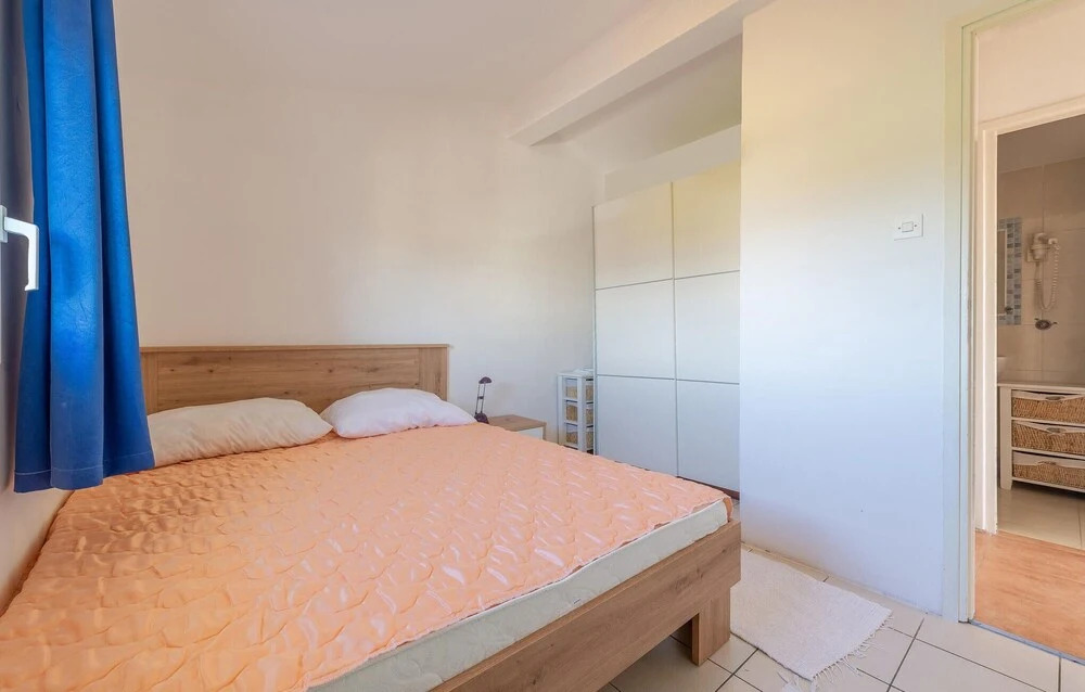 Nice Apartment in Vir With 1 Bedrooms and Wifi