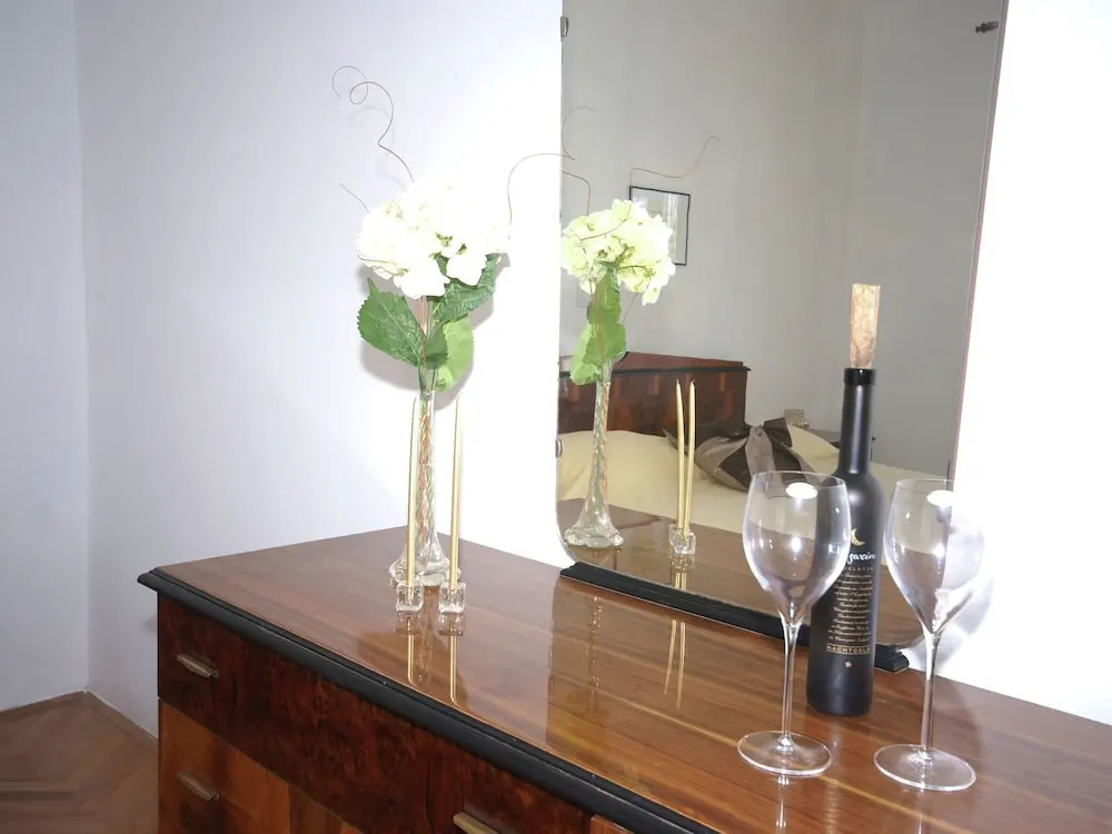 Nice House with Large Garden near Pula & Beach