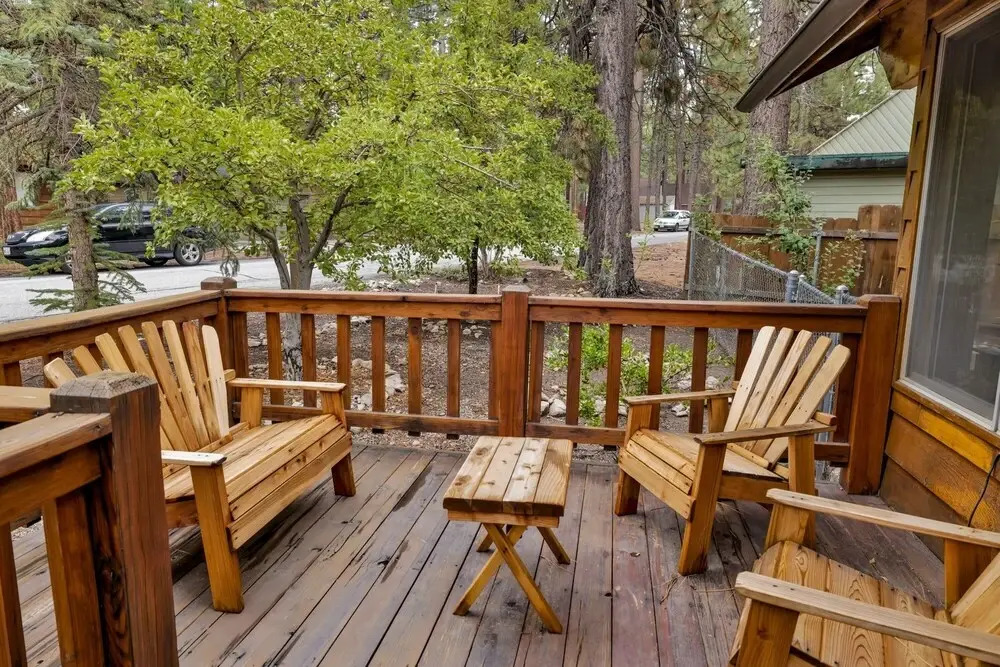 2165-the Lost Compass 3 Bedroom Home by RedAwning
