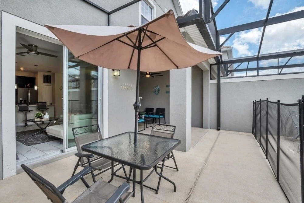 Storey Lake Amazing Resort 4 Bedroom Home! 4 Townhouse by Redawning