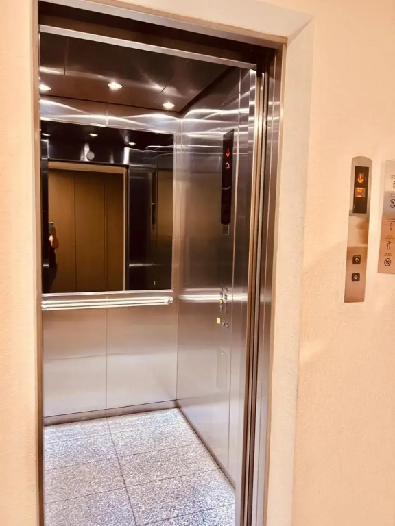 Espectacular departamento/estacionamiento, 3 TV’s