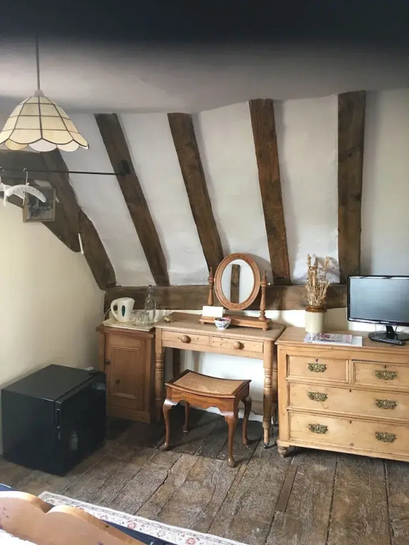 Bumble Cottage B&B